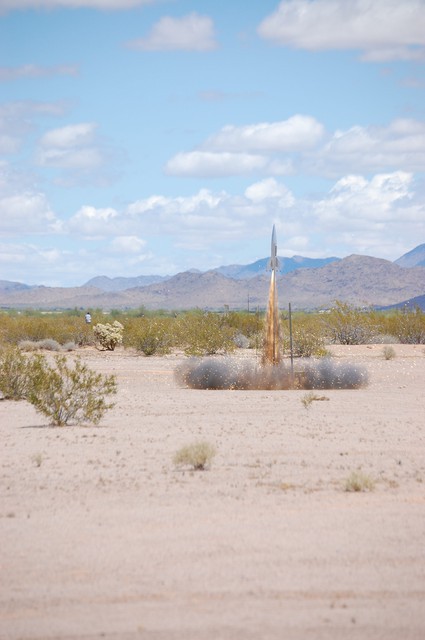 steve-corrigall-lil-lunar-express-i247sk-liftoff-e1461469080473